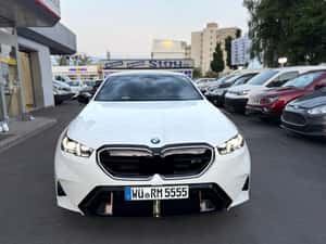 BMW M5 2025 - Hibrid 721 cp, 8000 km, Alb — miniatura 4