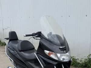 Scuter Suzuki Burgman 250 — miniatura 1