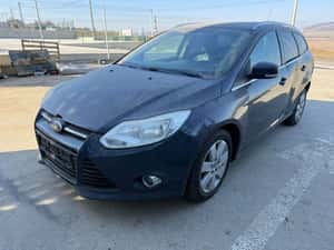 Dezmembrez / Dezmembrari / Piese / Accesorii Ford focus 3 1.6 T1DA 115 cp midnight sky volan stanga — miniatura 9