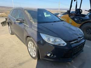 Dezmembrez / Dezmembrari / Piese / Accesorii Ford focus 3 1.6 T1DA 115 cp midnight sky volan stanga — miniatura 10