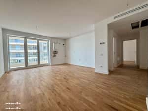 Apartament 3 camere cu o vedere superba la lac -Lebada Lake Residence