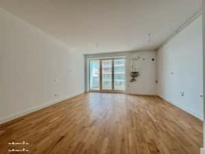 Apartament 3 camere cu o vedere superba la lac -Lebada Lake Residence — miniatura 3