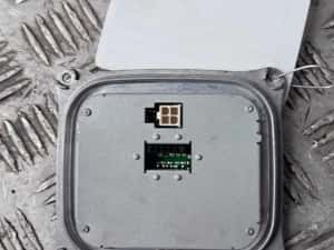 droser xenon Audi A4 B8 an 2011 cod 8K0907472A