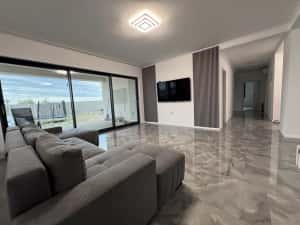Vand casa cu 5 camere si 3 bai in Sacalaz la 6 km de Iulius Mall — miniatura 10