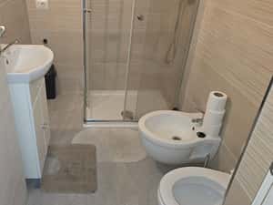 Vand apartament cu 2 camere in Deva, zona Gojdu (Motilor) et. 3, amenajat modern — miniatura 2