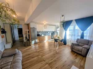 Apartament 3 camere la cheie: preț discutabil - aștept oferte! — miniatura 2