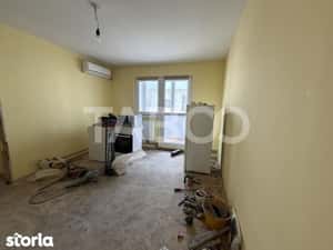 Apartament 2 camere semidecomandat balcon aer conditinat 13 Decembrie — miniatura 5