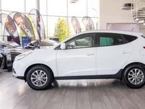 Hyundai ix35 2011, 300.828 km, 5.500 EUR — miniatura 4