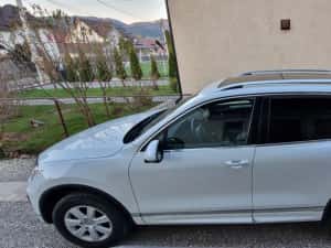 Vând volkswagen touareg 7P facelift Rline 3 litri tdi v6 webasto sirocou Panoramic jante aliaj cârlig remorcă acte la zi pe numele meu 4x4  fiscal — miniatura 4