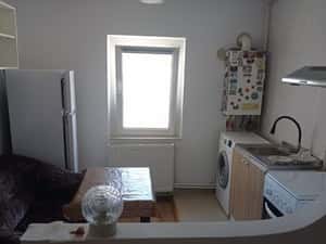 Inchiriez garsoniera — miniatura 5