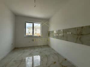 Duplex spatios cu 4 camere 109 mp | Mosnita Veche — miniatura 7