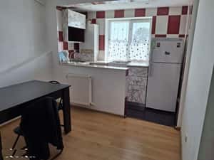 Închiriez apartament 2 camere — miniatura 3