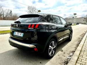 Peugeot 3008 1.5 BlueHDI 130 Hp — miniatura 4