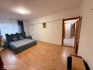 Apartament 2 cam, bloc din 1986, aer conditionat, gata de mutare — miniatura 3