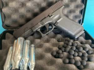 Glock 17 Gen5 pistol paintball cu bile cauciuc, recul puternic 5j — miniatura 8