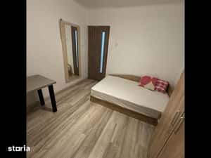 Apartament 3 camere, parter, mobilat, Ozana, 8 min metrou — miniatura 4