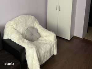 Garsoniera de inchiriat, 24 mp, cu loc de parcare, zona Tractorul — miniatura 6