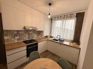 Inchiriere Apartament 2 camere semidecomandat, 43 mp, Razoare — miniatura 2