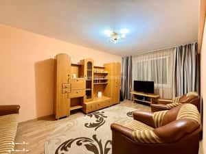 Apartament 2 camere decomandat Str. Bârcă