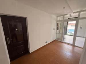 Ofer spre chirie Spatiu comercial 65 MP ,central ,650 Euro luna