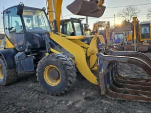 Vand Utilaje de constructii - Încărcător Komatsu Wa100m Neavariata
