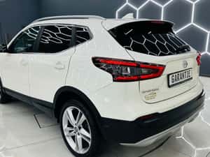 Nissan Qashqai Tekna, 139.000 km, 2019, 13.890 EUR — miniatura 3