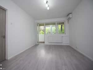 Titan - ParkLake și IOR, 2 camere nemobilat la parter, bloc reabilitat — miniatura 3