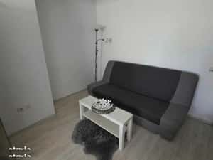 Inchiriere Studio 48mp + balcon, Tractorul — miniatura 3