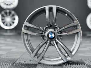 jante 17 bmw ///m r17 dark grey — miniatura 2