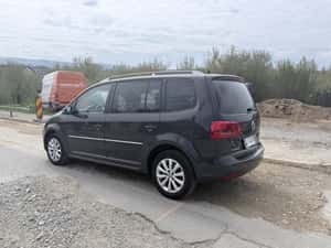Volkswagen Touran 7 locuri