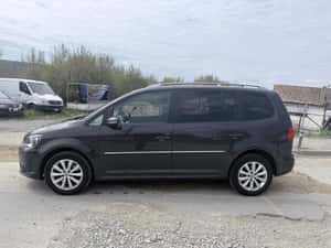 Volkswagen Touran 7 locuri — miniatura 2