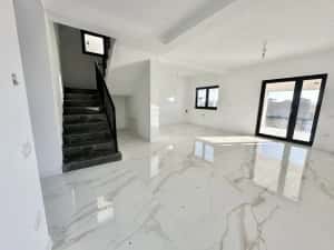 Duplex cu 4 camere tip individuala - finisaje premium