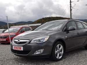 Opel Astra J 1.4i -Turbo 140CP