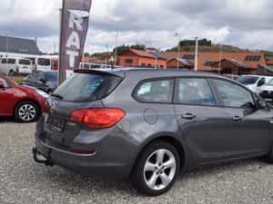 Opel Astra J 1.4i -Turbo 140CP — miniatura 5