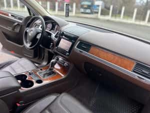 Vand VW Touareg 2012 — miniatura 3