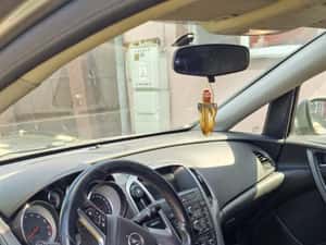 Vând Opel Astra Notchback 1.4 Turbo benzină, 140 CP — miniatura 3