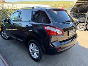 Nissan Qashqai 2.0 Dci-2011-4X4-Automat — miniatura 4