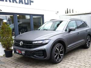 Volkswagen Touareg SUV 2019, second-hand — miniatura 3