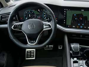 Volkswagen Touareg SUV 2019, second-hand — miniatura 4