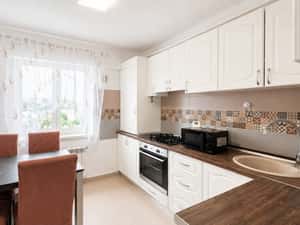 Apartament cu 2 camere, decomandat, CENTRAL, 57mp, 500 euro — miniatura 3