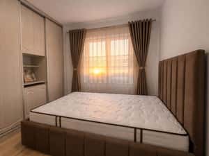 Apartament cu 2 camere, decomandat, CENTRAL, 57mp, 500 euro — miniatura 4