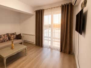 Apartament cu 2 camere, decomandat, CENTRAL, 57mp, 500 euro — miniatura 5