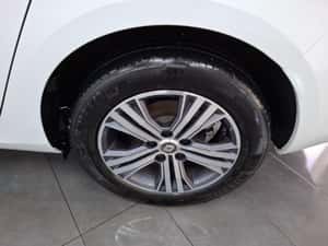 Renault Megane Estate TCe 140 Equilibre — miniatura 6