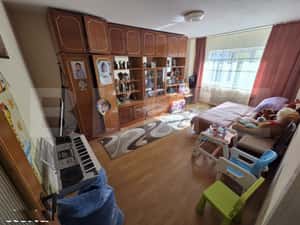 Apartament de vanzare, 3 camere, 65 mp, zona Nord — miniatura 1