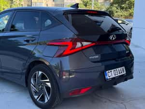 Hyundai i20 1.2 L 84CP 5DR LED Line — miniatura 6