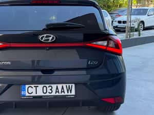 Hyundai i20 1.2 L 84CP 5DR LED Line — miniatura 7
