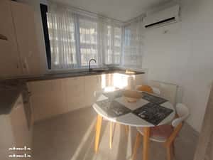 Închiriez apartament cu 2 camere — miniatura 3