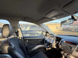 Mitubishi Outlander 2010 Instyle — miniatura 5