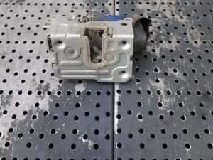 Broasca usa stanga fata dacia logan ls facelift