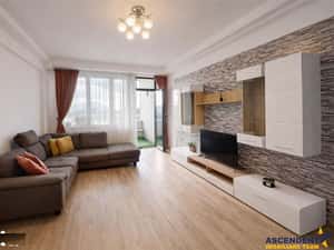 Decomandat,mobilat,accesorizat,cu orizont catre munti,parcare,Isaran,C — miniatura 3